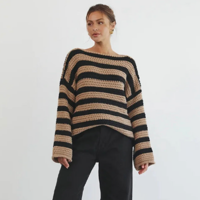 Gestreifter Strickpullover in Übergröße
